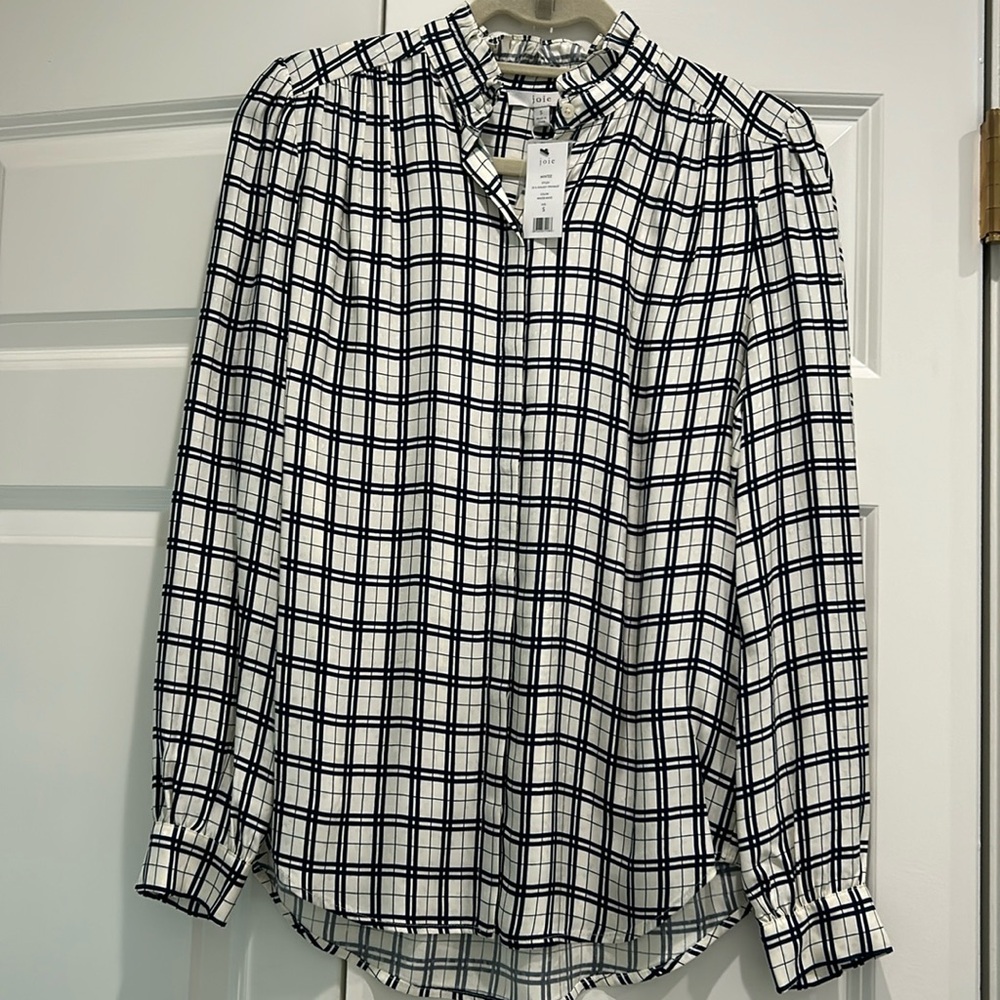Pretty silk Joie blouse NWT!